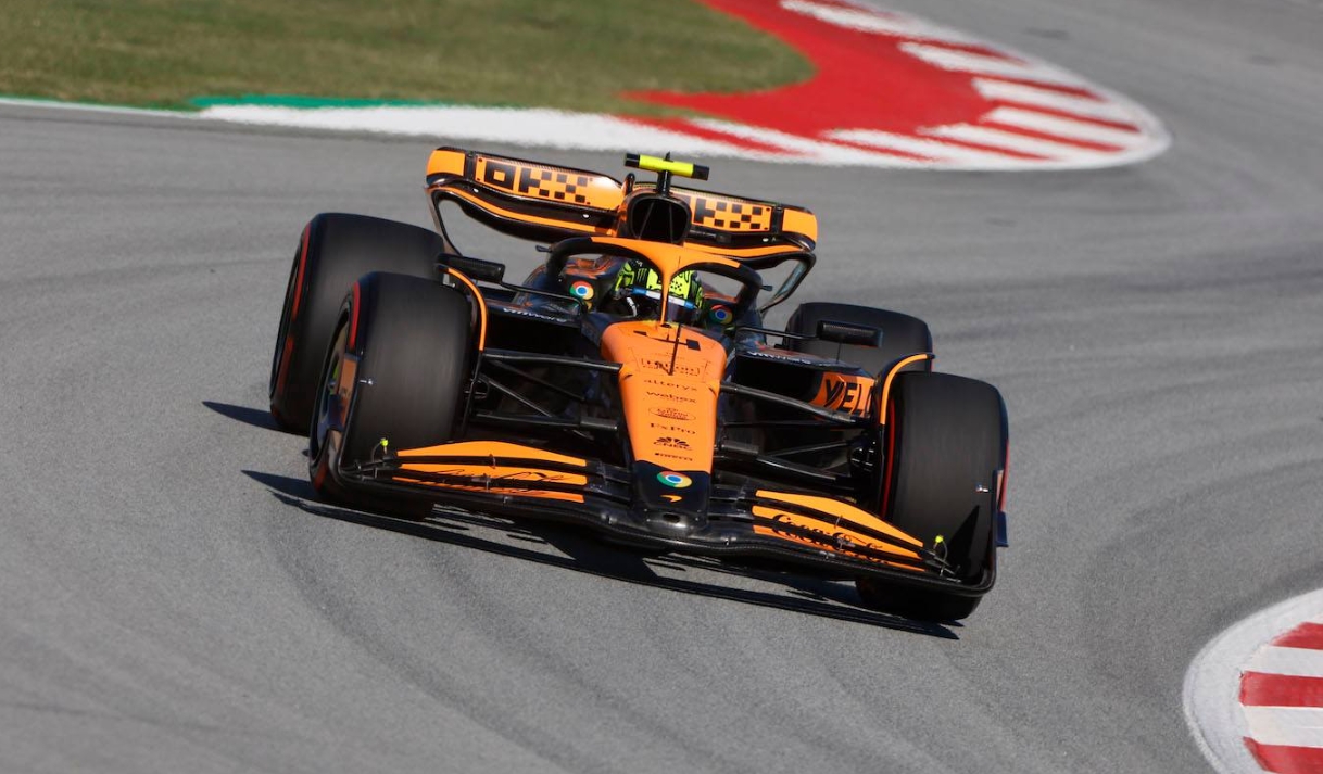 索伯车队逆转雷诺车队，诺里斯高光表现