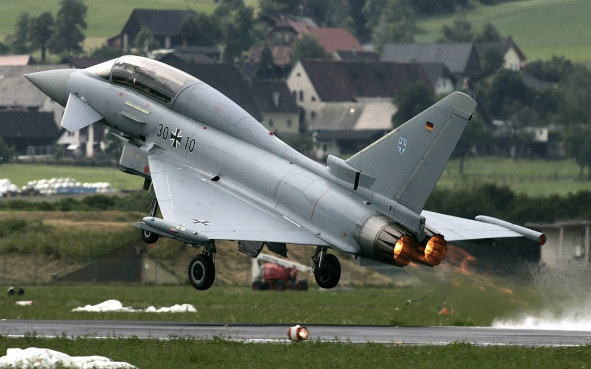 跨越红土与旗帜,兹维列夫的制胜分,如何从法网逆转点燃戴维斯杯曙光