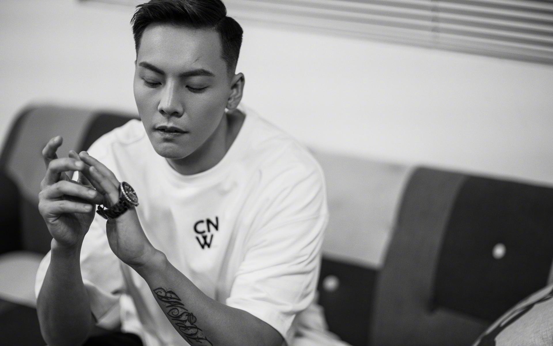 终极对决，F1年度争冠之夜，奥利维耶的逆袭传奇