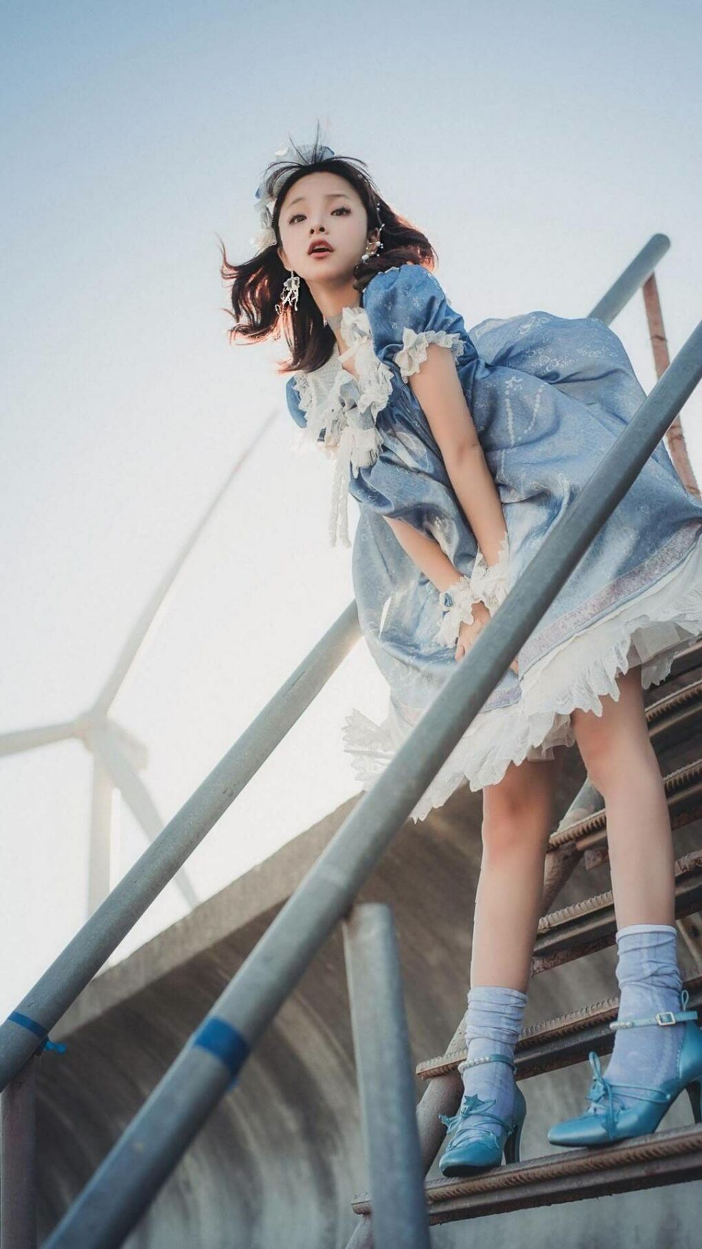 篮球世界杯惊现跨界之战,布伦森狂砍42分,鹈鹕巅峰对决却遭辽宁队赵继伟一锤定音