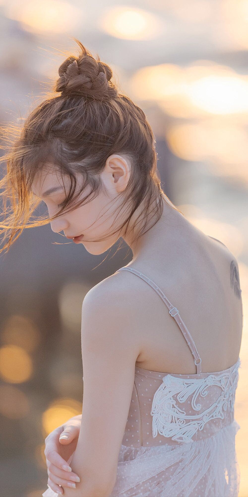 赛道变主场,当杜兰特的引擎在街道咆哮,鹈鹕已在洛杉矶展翅