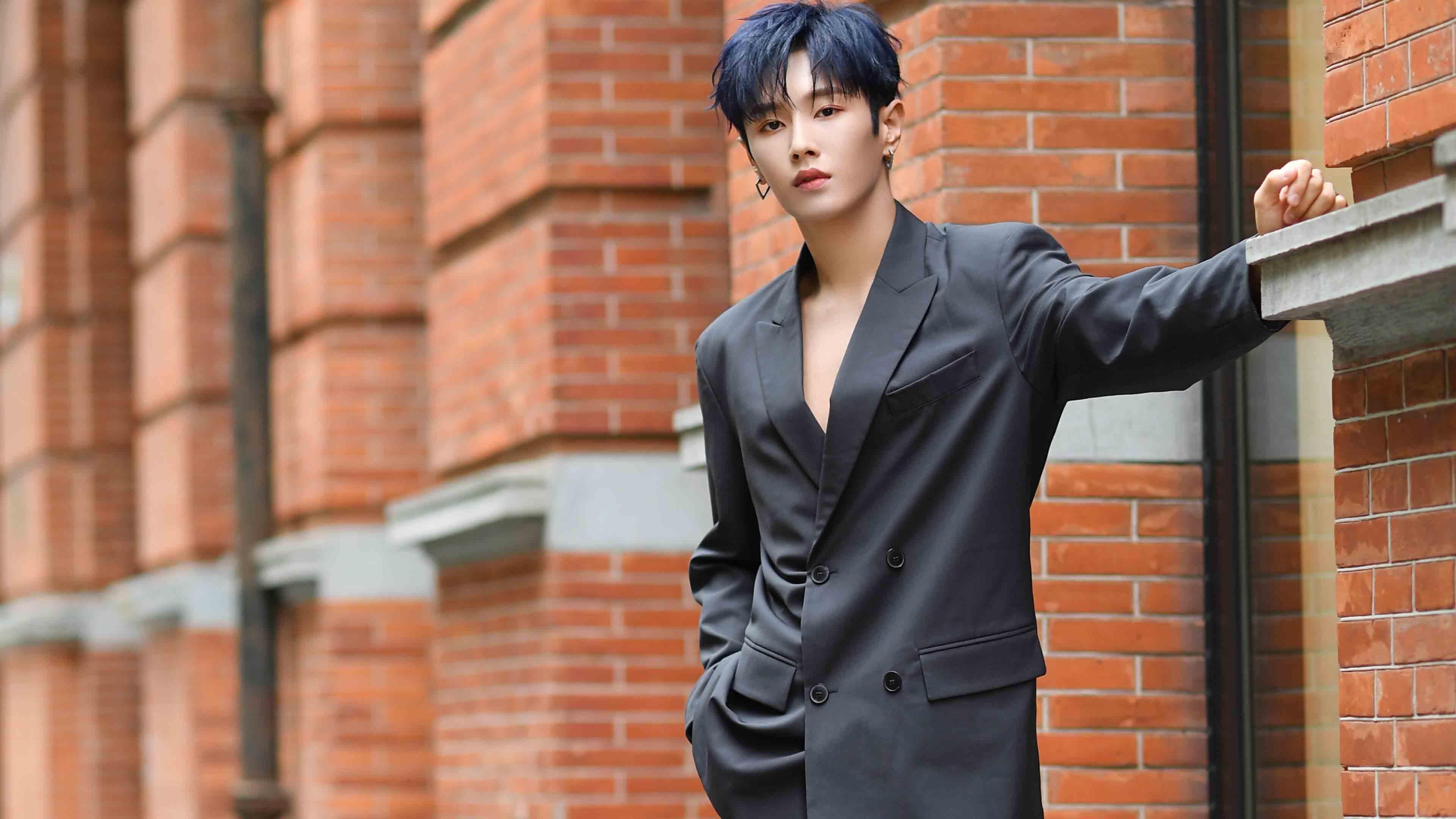 日与鹿的交响诗，当布克的精准中投遇上字母哥的统治之路